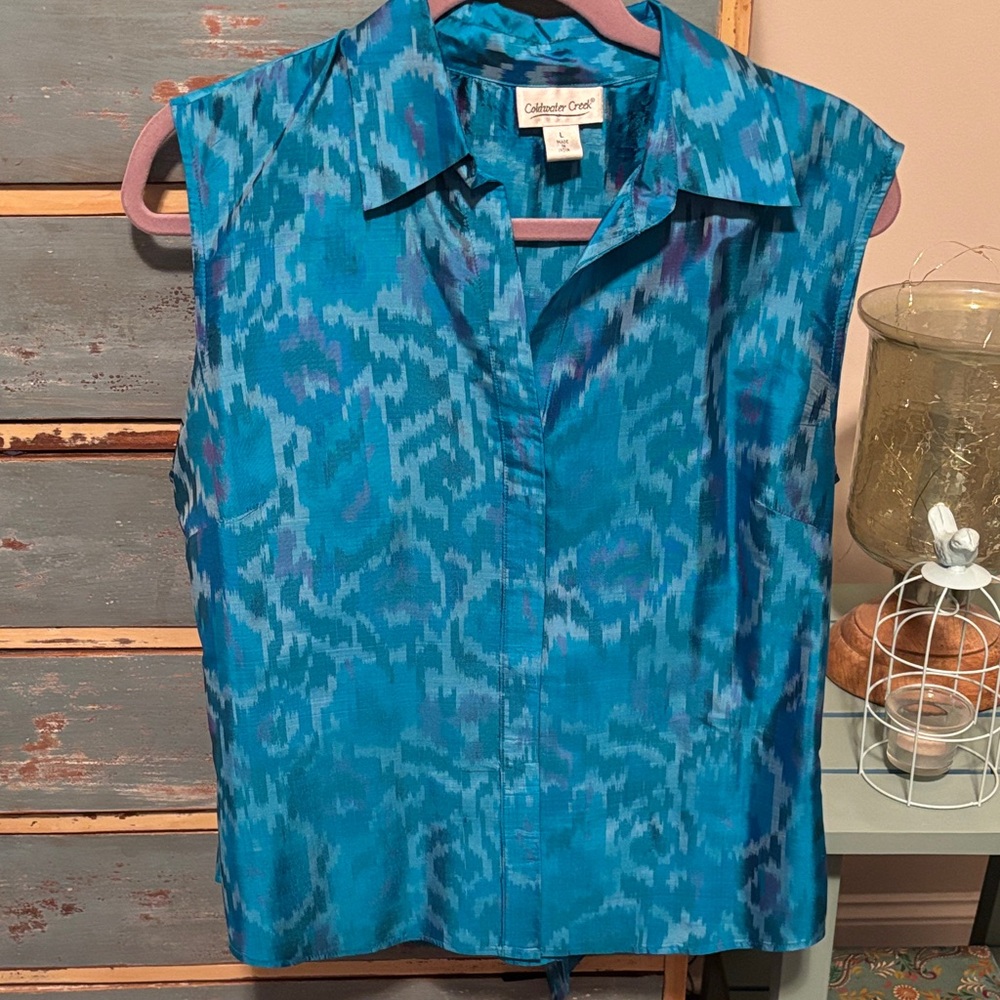 Coldwater Creek Blue Patterned Blouse. Sz L 100% silk